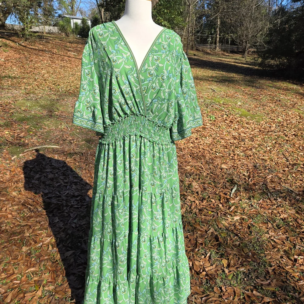 Max Studio Green Boho Maxi Dress Smocked Waist Size 3X - Picture 1 of 11